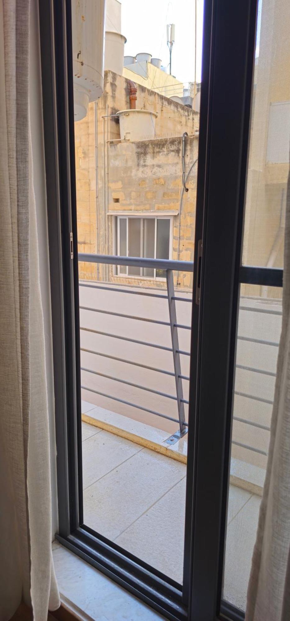 3 Floors Villa On Promenade 4 Bedrooms 3 Bathrooms Sliema Esterno foto