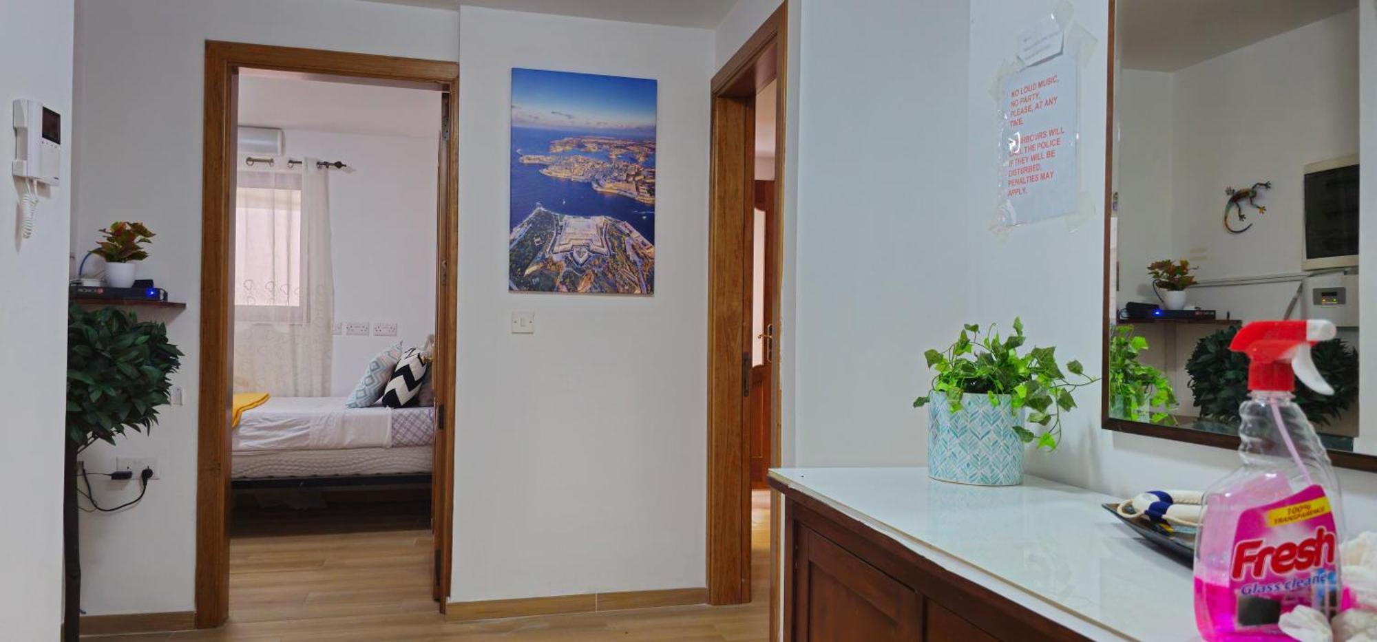 3 Floors Villa On Promenade 4 Bedrooms 3 Bathrooms Sliema Esterno foto
