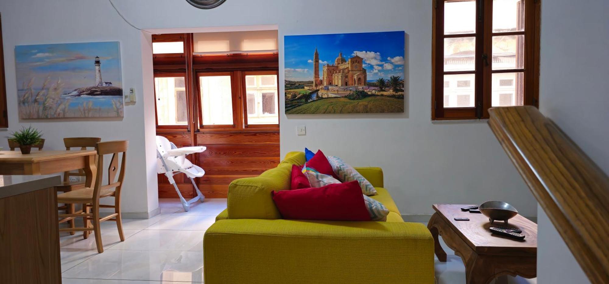 3 Floors Villa On Promenade 4 Bedrooms 3 Bathrooms Sliema Esterno foto