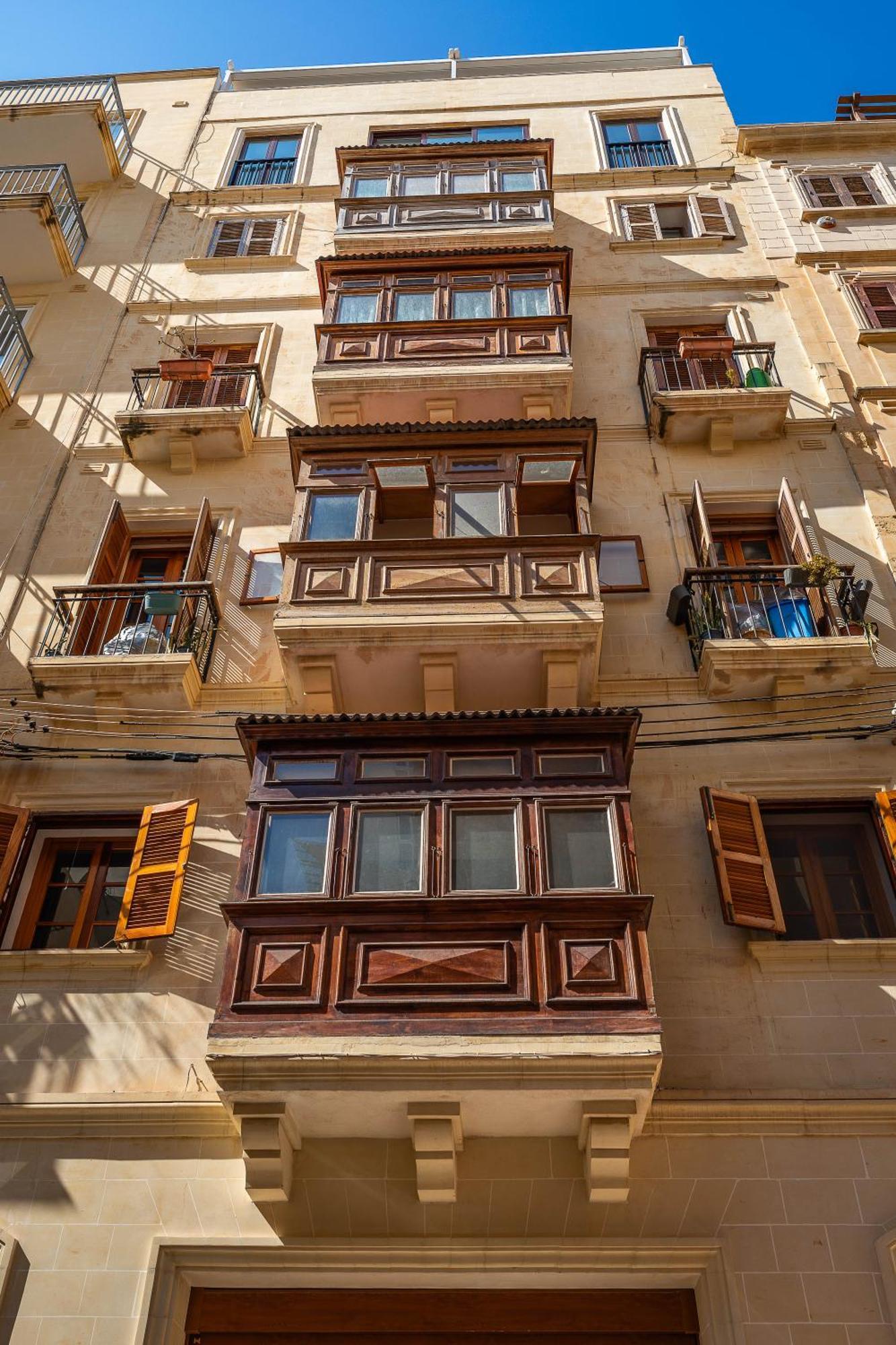 3 Floors Villa On Promenade 4 Bedrooms 3 Bathrooms Sliema Esterno foto