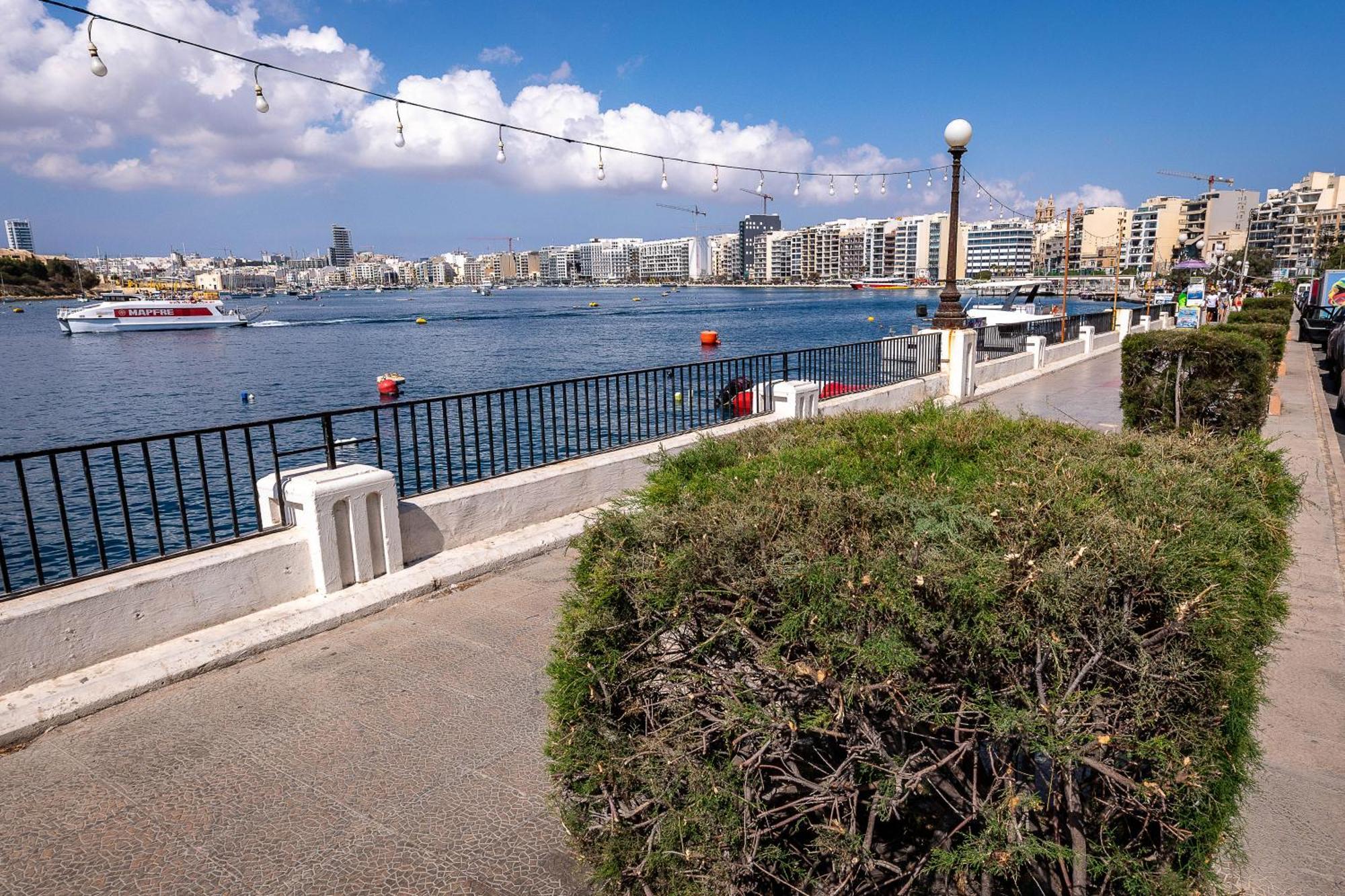 3 Floors Villa On Promenade 4 Bedrooms 3 Bathrooms Sliema Esterno foto