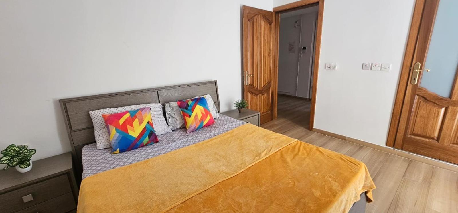 3 Floors Villa On Promenade 4 Bedrooms 3 Bathrooms Sliema Esterno foto