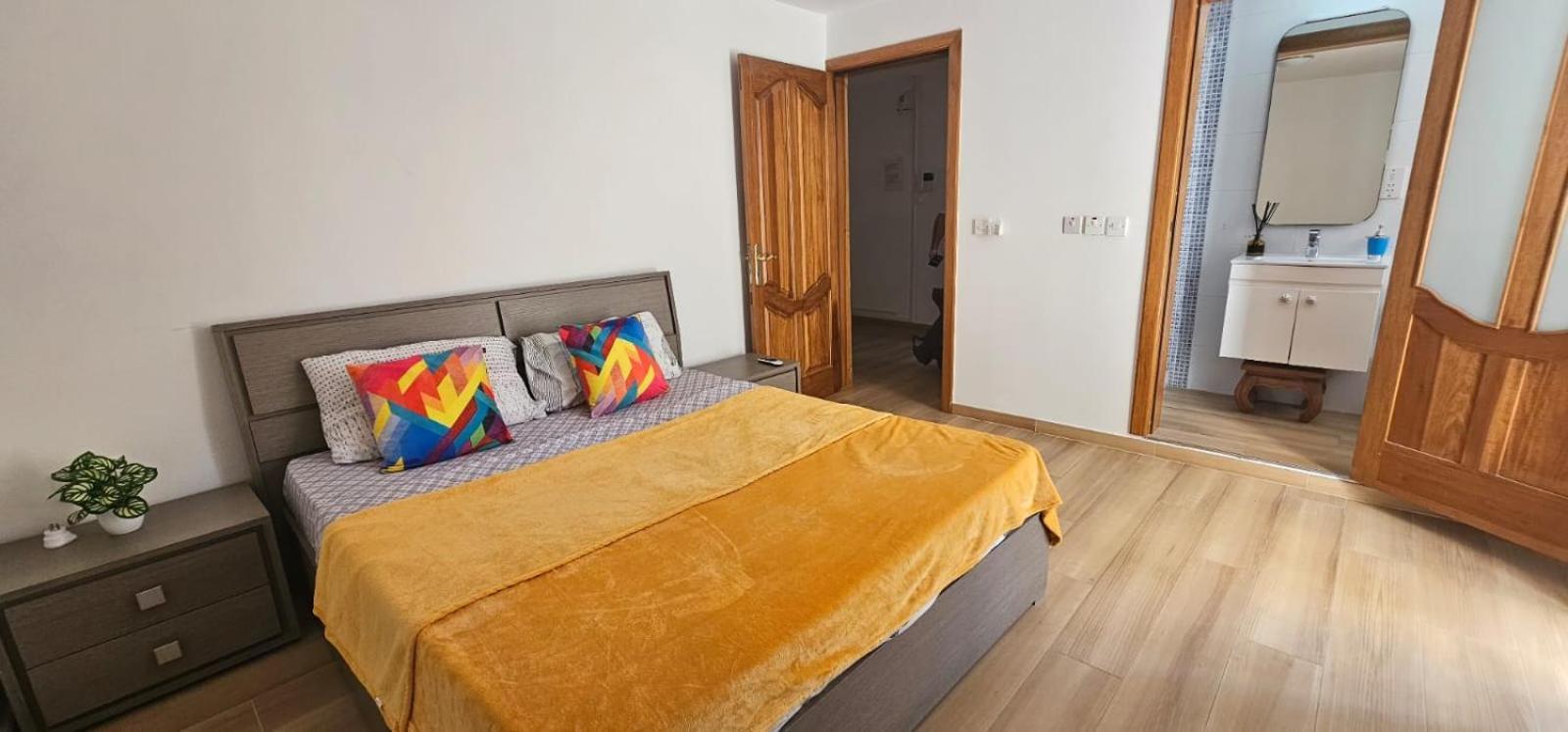 3 Floors Villa On Promenade 4 Bedrooms 3 Bathrooms Sliema Esterno foto