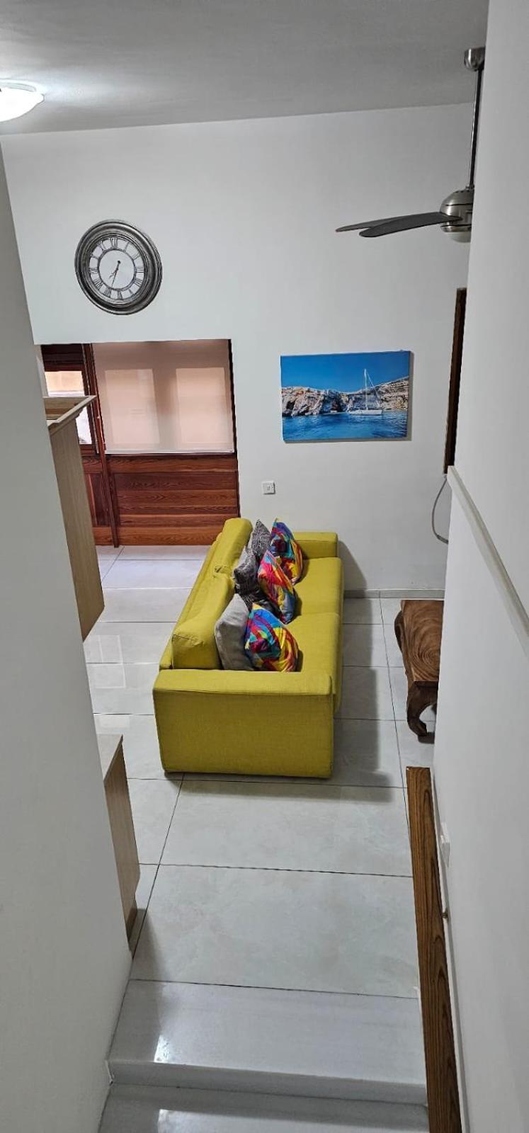3 Floors Villa On Promenade 4 Bedrooms 3 Bathrooms Sliema Esterno foto