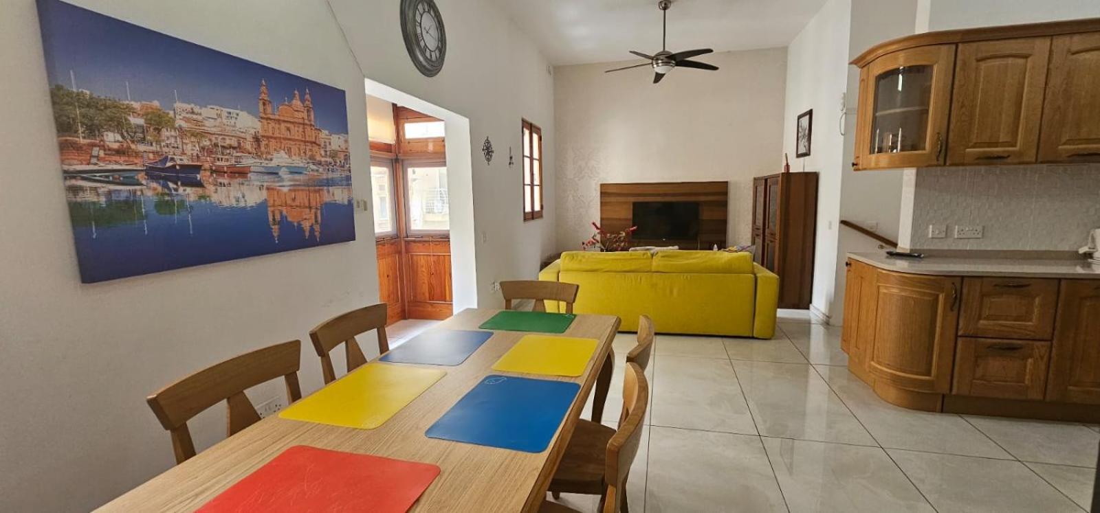 3 Floors Villa On Promenade 4 Bedrooms 3 Bathrooms Sliema Esterno foto
